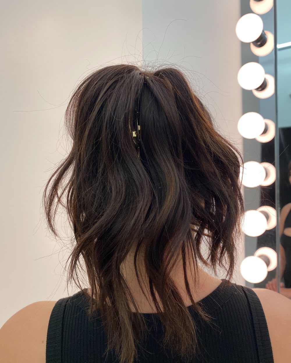 Influencer Approved Claw Clip Hairstyles To Try ASAP Lulus Fashion Blog influencer-approved-claw-clip-hairstyles-to-try-asap-lulus-fashion-blog