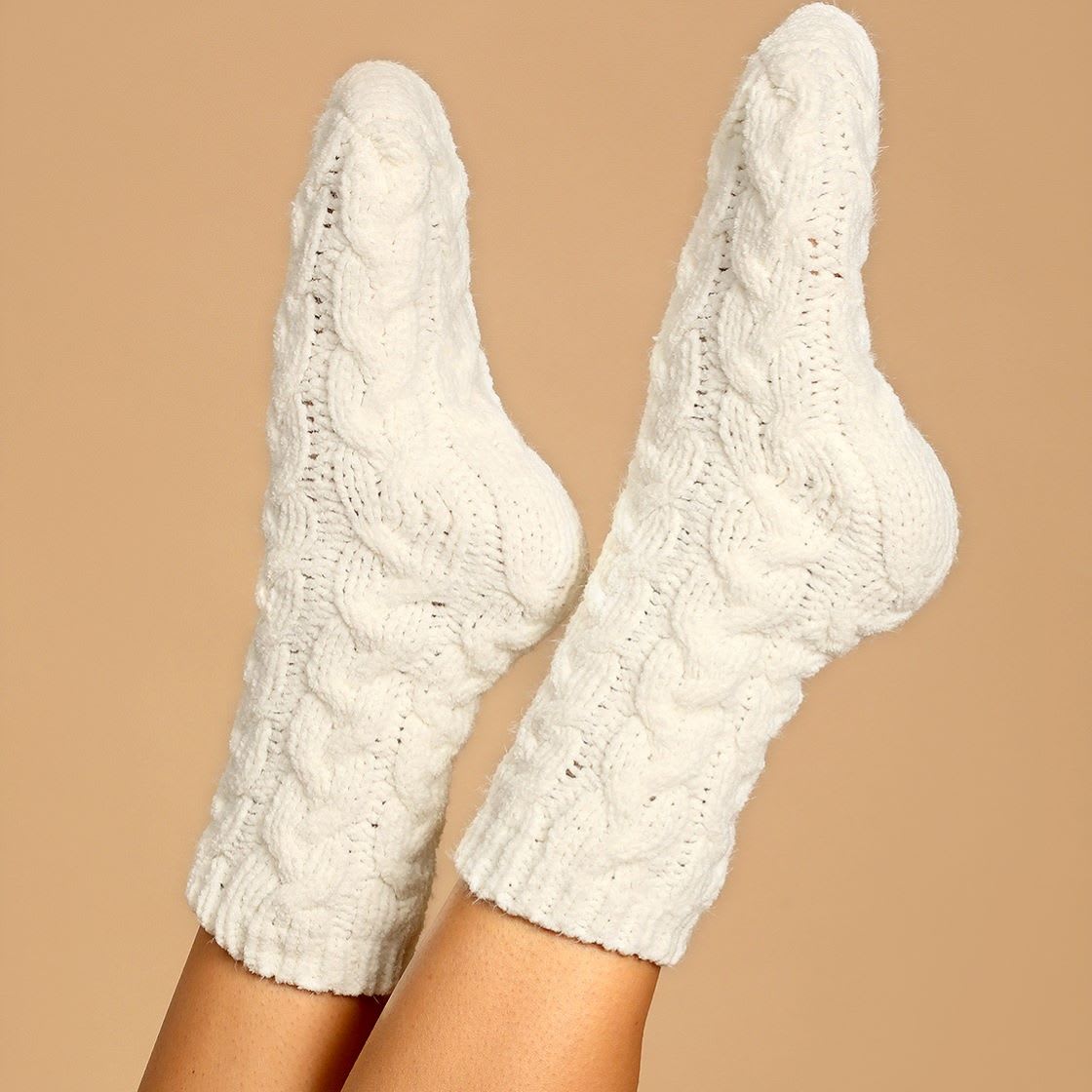 ivory cable knit socks