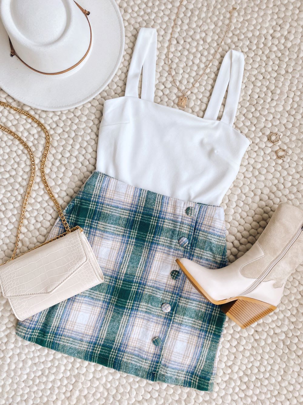 green plaid skirt outfit