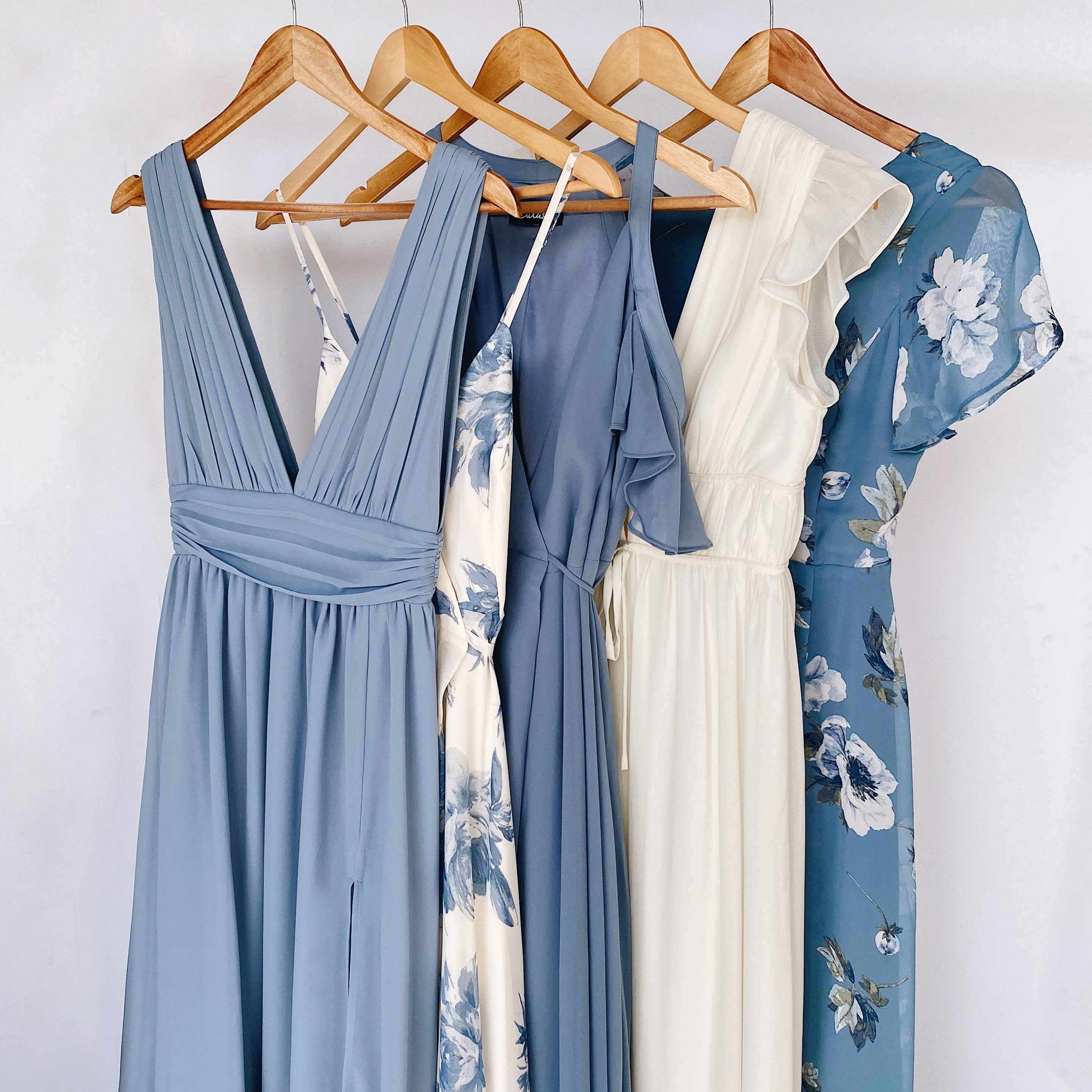 Here's How To Choose The Best Beach Bridesmaid Dresses
