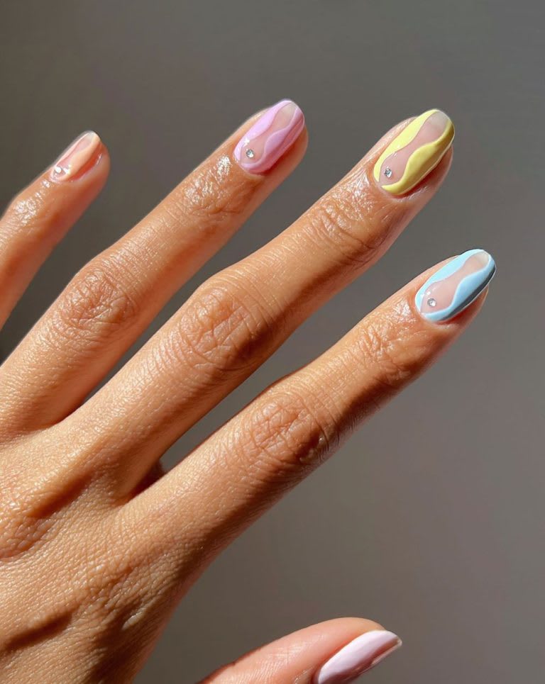 Euphoria Nails: How To Get A Maddy-Inspired Mani - Lulus.com Fashion Blog
