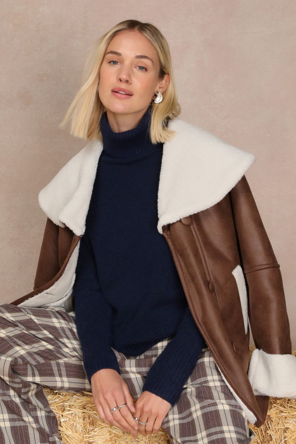 navy blue turtleneck pullover sweater