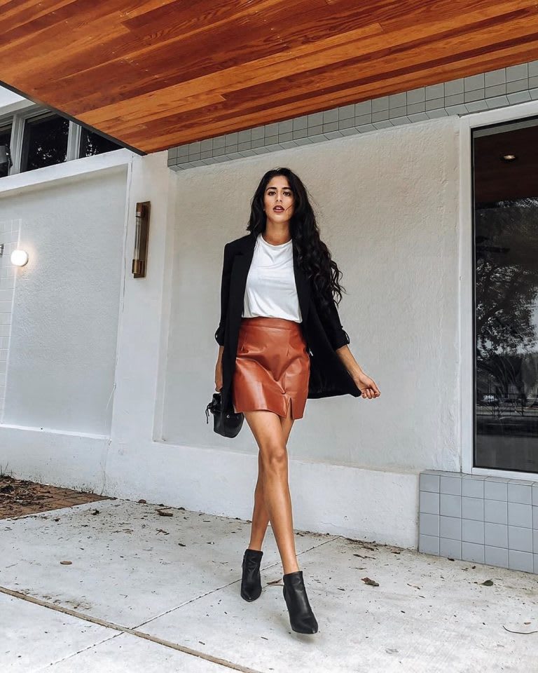 Leather Skirt Outfit Ideas for Fall and Winter 2023 - Lulus.com Fashion ...