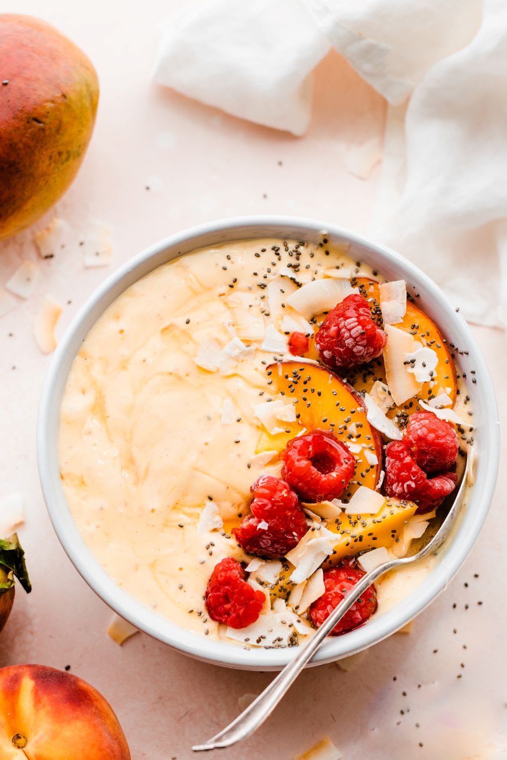 mango smoothie bowl
