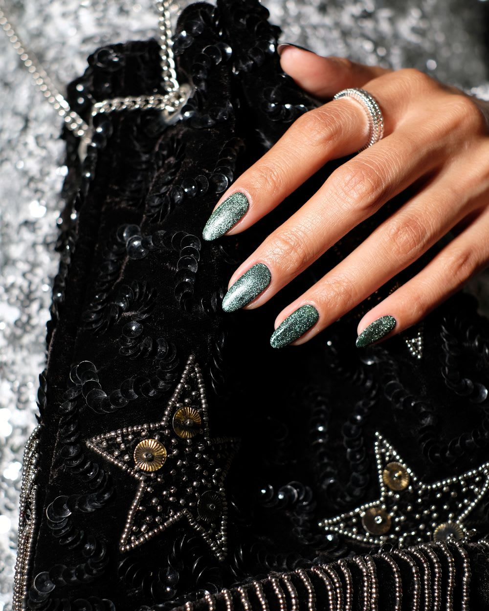 Are you warming up to the velvet nails trend, yet? - Times of India