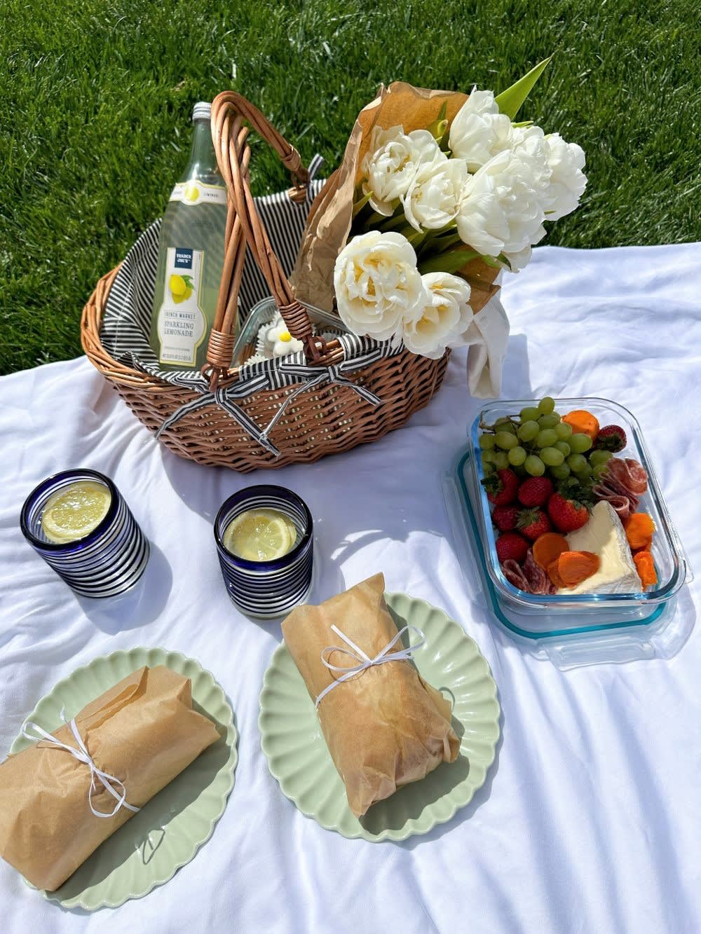 picnic bachelorette party theme
