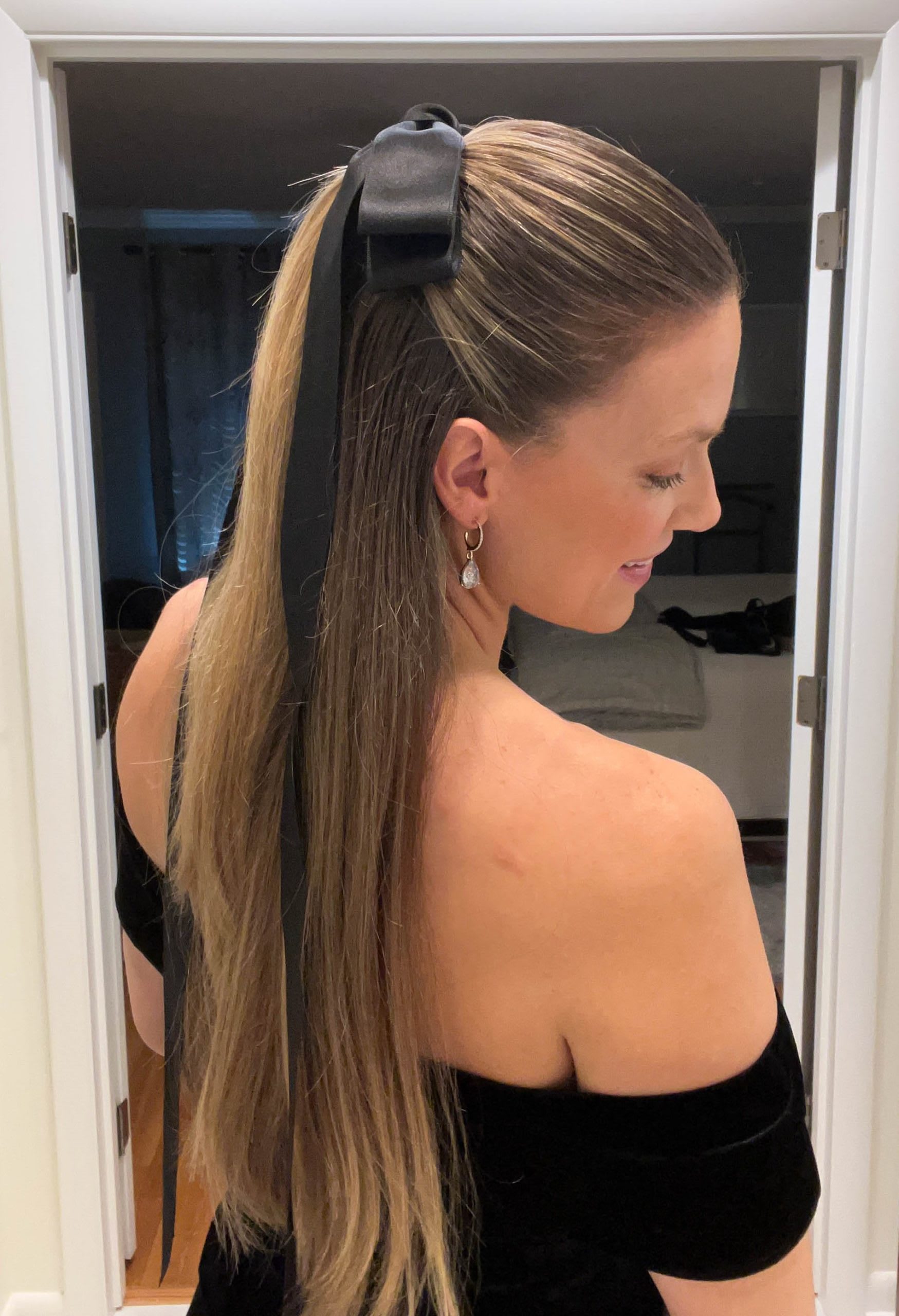 Three Tips for Wearing the Hair Ribbon Ponytail Trend - Sydne Style, Hair  Ribbon - valleyresorts.co.uk