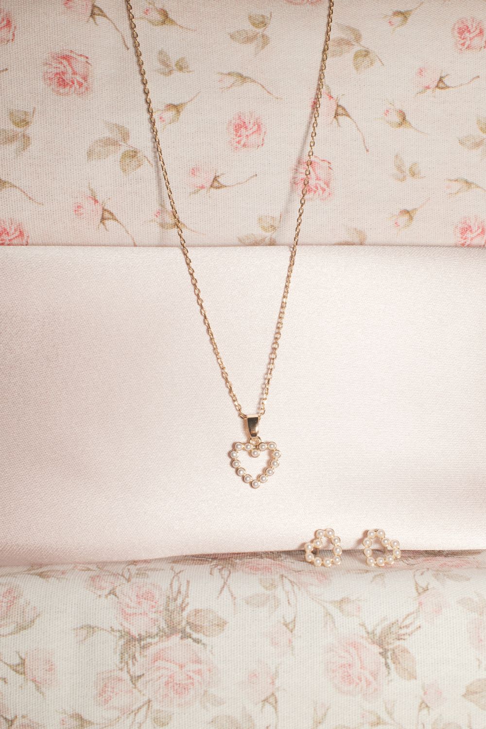 heart charm necklace and eearring set