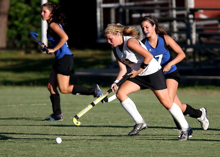 field-hockey-basics-rules-equipment-apparel-and-more-lulus