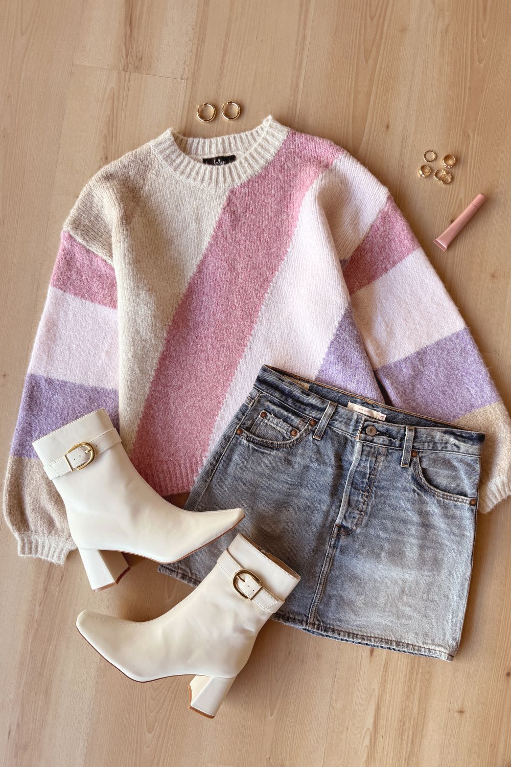 sweater and denim skirt outfit