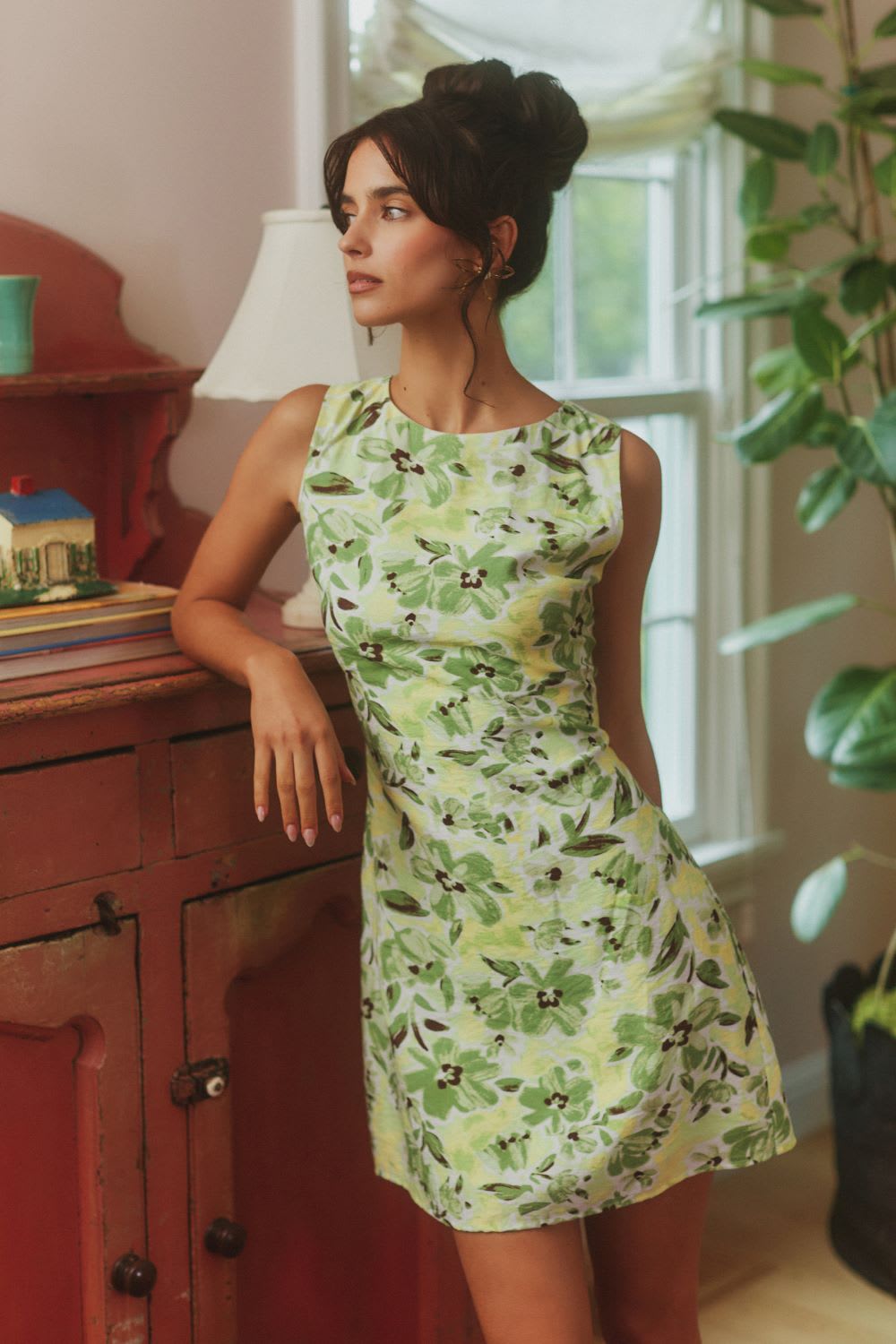 green floral boat neck shift dress