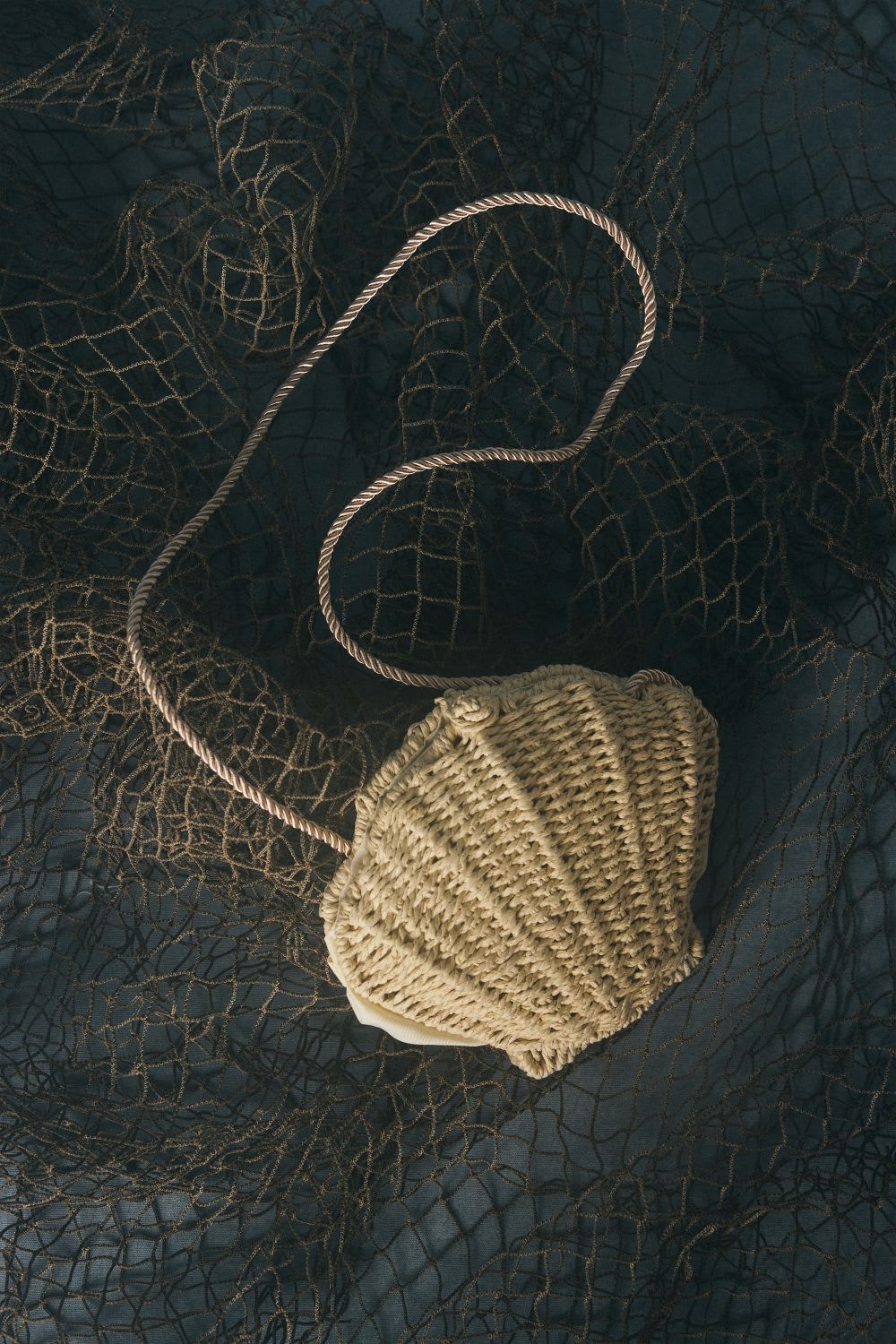 woven seashell bag