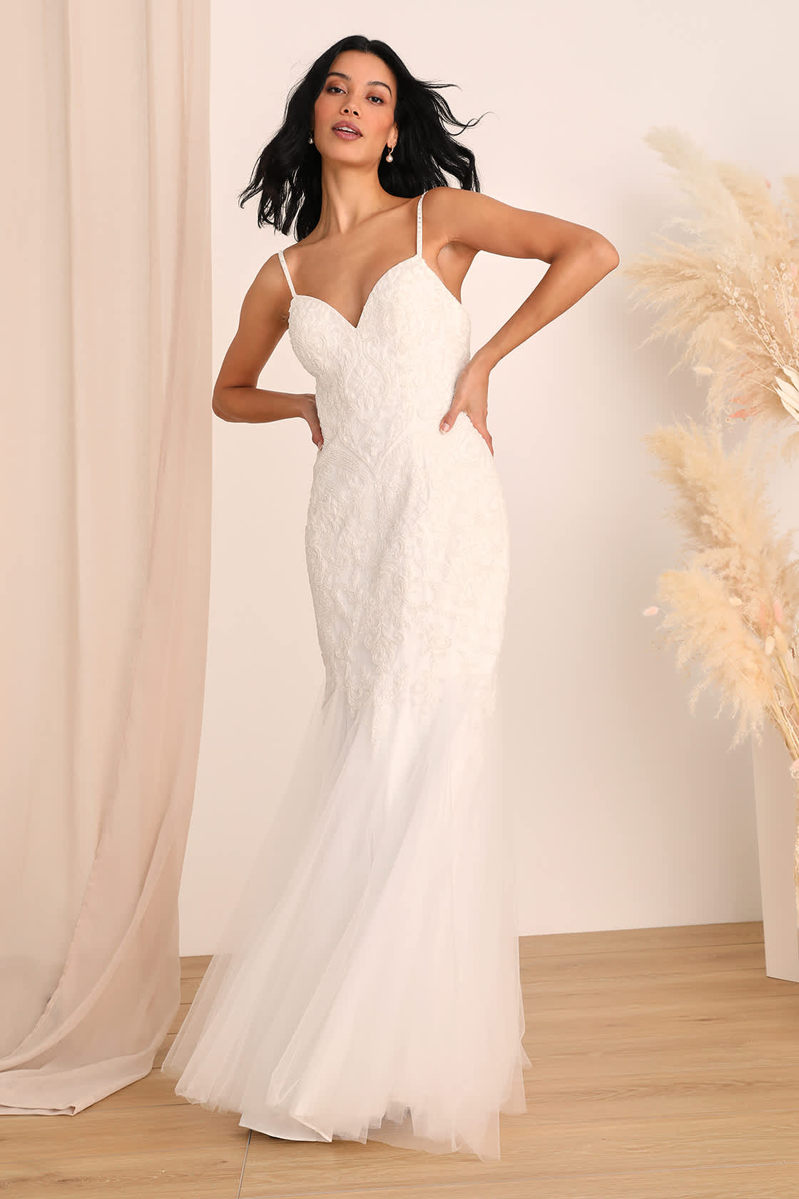 tule trumpet wedding dress
