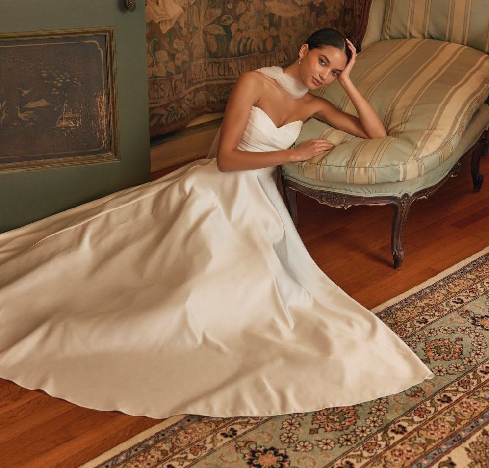 strapless wedding dress