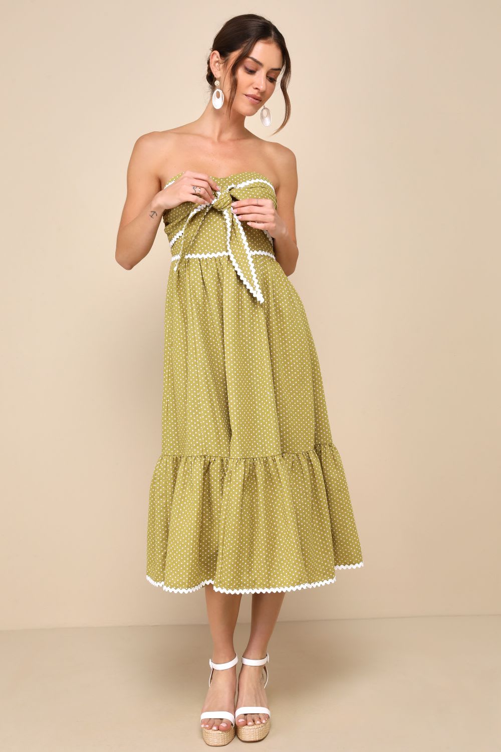 polka dot midi dressq