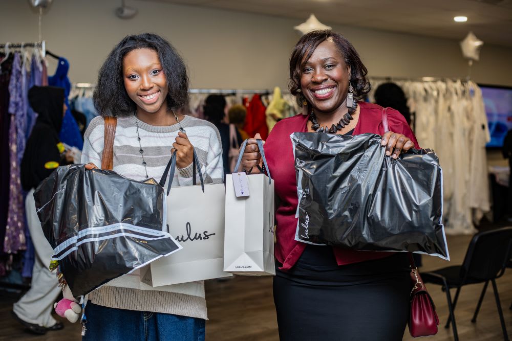 lulus delta sigma theta donation event