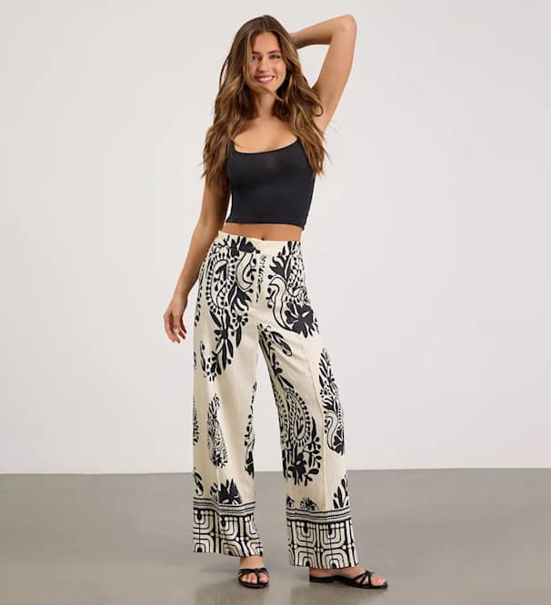 Trousers and wide-leg pants