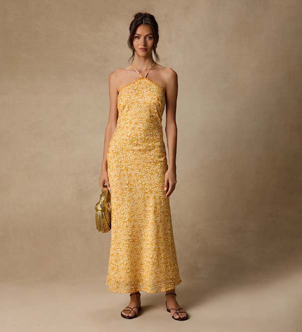 Casual wedding guest outfits