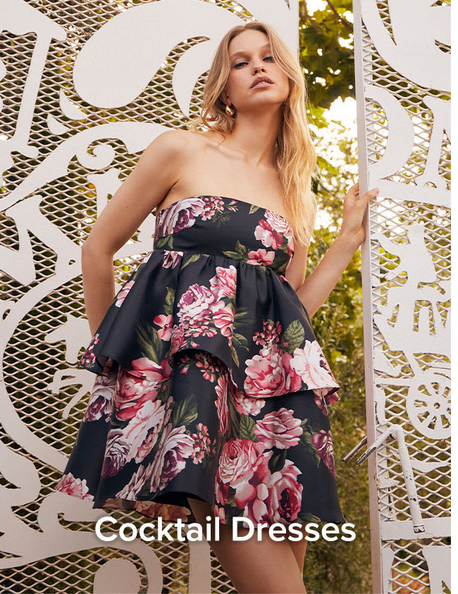 Dress To: Colorindo a Moda Feminina com Alegria e Estilo