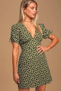  at Lulus.com!