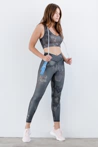  at Lulus.com!