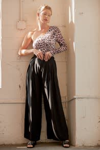  at Lulus.com!