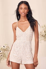  at Lulus.com!