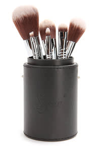 Sigma Mr. Bunny Travel Kit Brush Collection at Lulus.com!