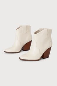  at Lulus.com!