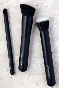 JAPONESQUE COMPLEXION TRIO BRUSH SET at Lulus.com!