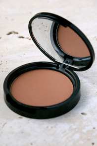 NYX MEDIUM MATTE BRONZER POWDER at Lulus.com!