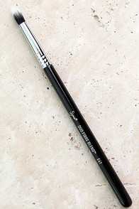 SIGMA E41 DUO FIBRE BLEND MAKEUP BRUSH at Lulus.com!