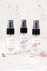 Japonesque Makeup Brush Cleansing Trio at Lulus.com!