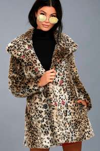 CHLOE LEOPARD PRINT FAUX FUR COAT at Lulus.com!