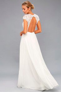 FLORIANNA WHITE BACKLESS LACE MAXI DRESS at Lulus.com!