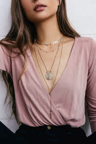 VALLETTA GOLD LAYERED NECKLACE at Lulus.com!
