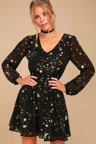 Midnight Skyline Black Star Print Long Sleeve Skater Dress at Lulus.com!