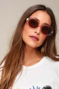 FRANCIS PEACH SUNGLASSES at Lulus.com!