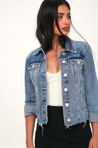 TRAFFIC JAM LIGHT WASH RAW HEM DENIM JACKET at Lulus.com!