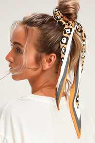  at Lulus.com!