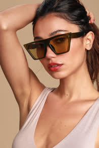  at Lulus.com!