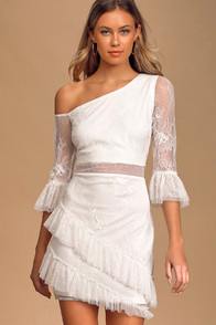  at Lulus.com!
