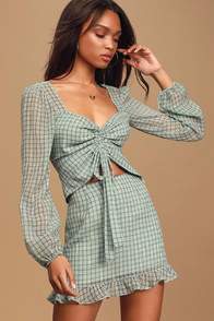  at Lulus.com!