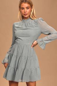  at Lulus.com!