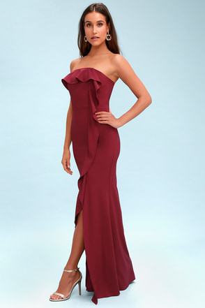 Dress up for that wedding in an elegant ensemble from Lulus! Cute