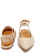 pointed nude flat