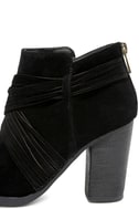 olina ankle bootie
