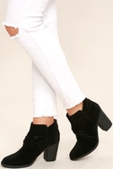 olina ankle bootie