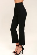black cropped high waisted jeans