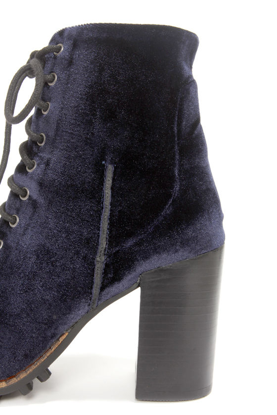 navy blue booties size 8